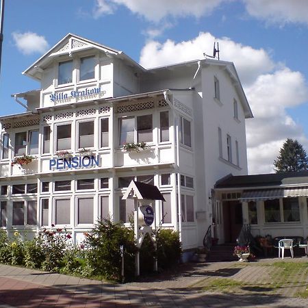 Pension Am Kluenderberg Binz Exteriör bild
