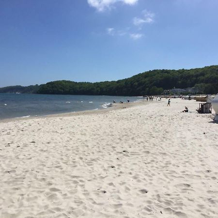 Pension Am Kluenderberg Binz Exteriör bild