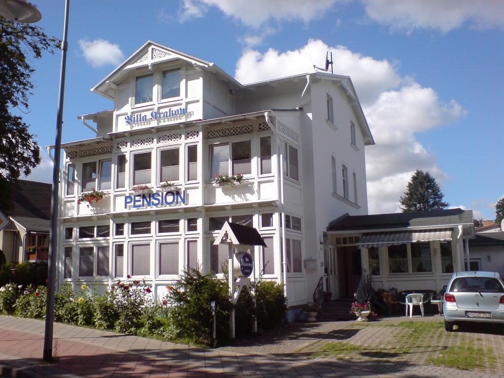 Pension Am Kluenderberg Binz Exteriör bild